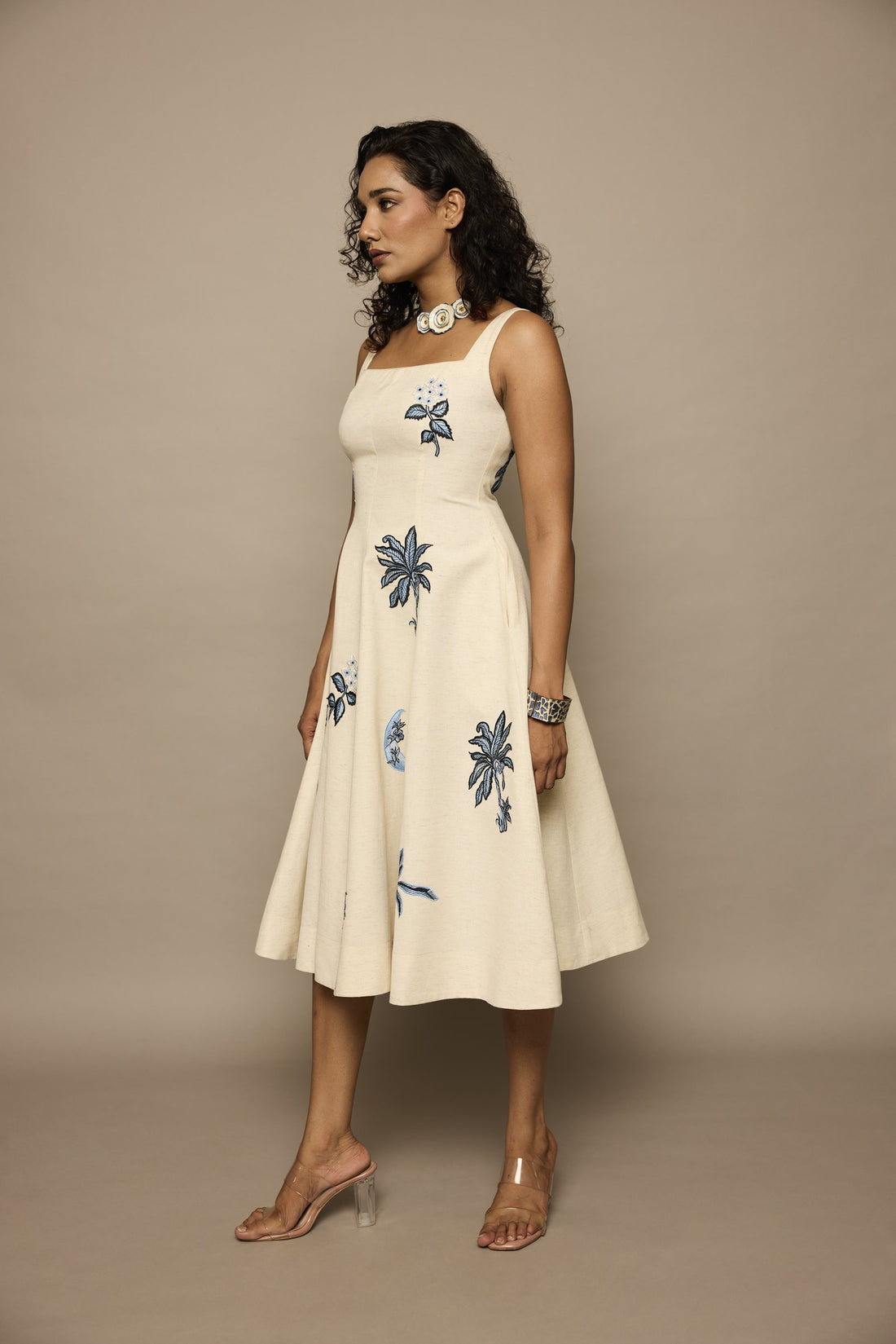 The blue palm ivory
